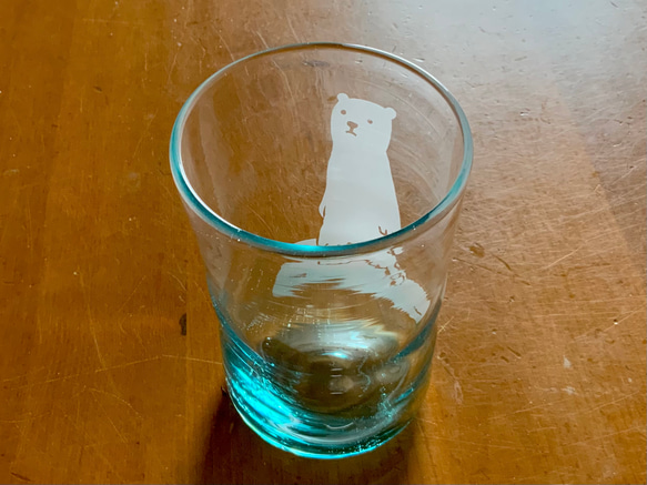 夏コップ　シロクマ　グラス　ビアグラス 2枚目の画像