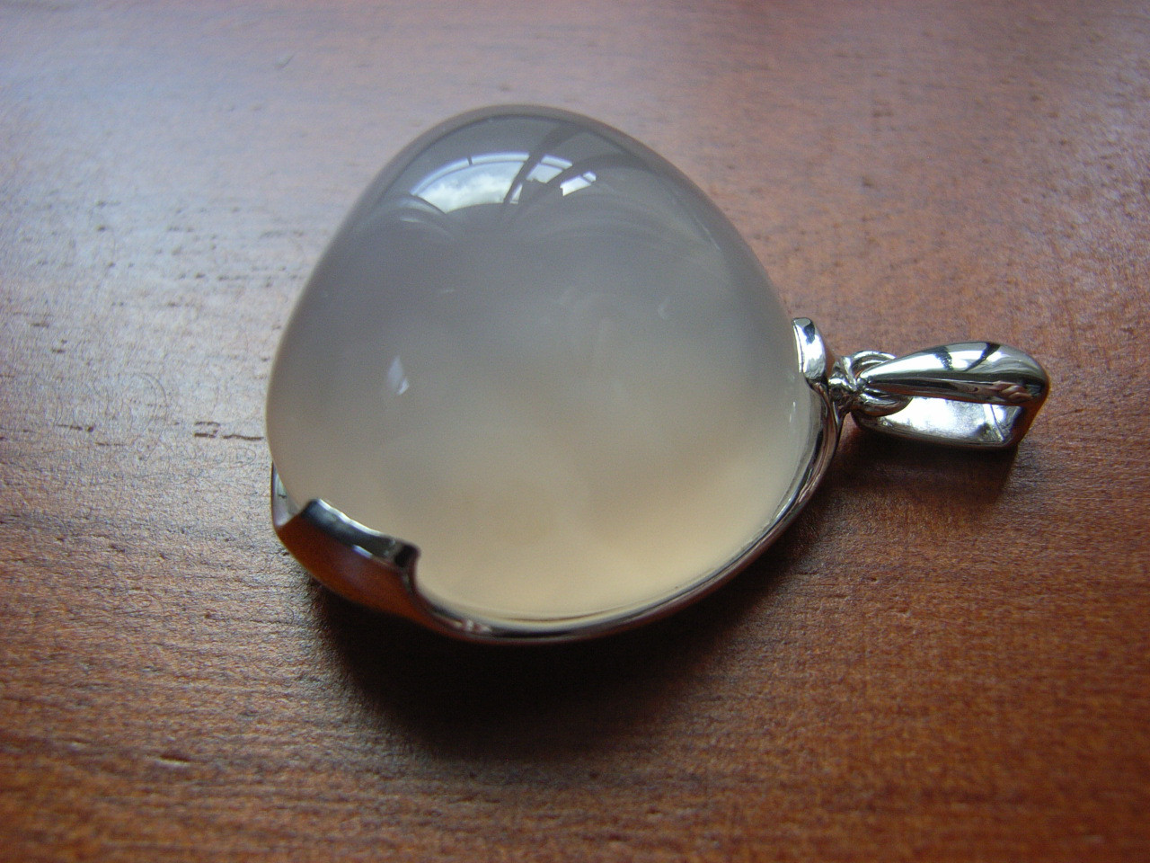 SVピンクカルセドニー　タンブル石ペンダントトップ