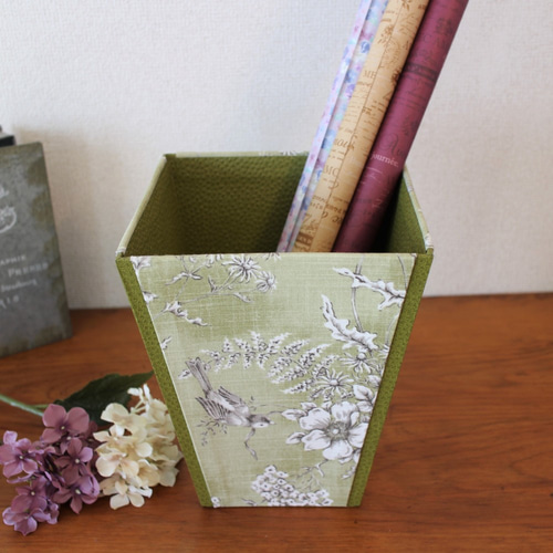 ★フランス製OULIVADOカルトナージュBOX★ペイズリー柄/ベージュ系 ☆フランス製OULIVADOカルトナージュBOX☆ペイズリー柄/ベージュ