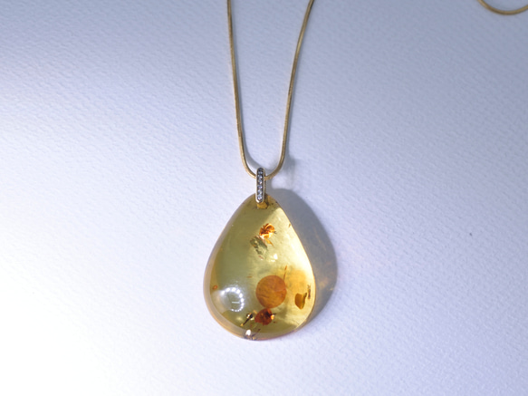 Baltic amber & Diamond K18【SORO/ソロ】 5枚目の画像