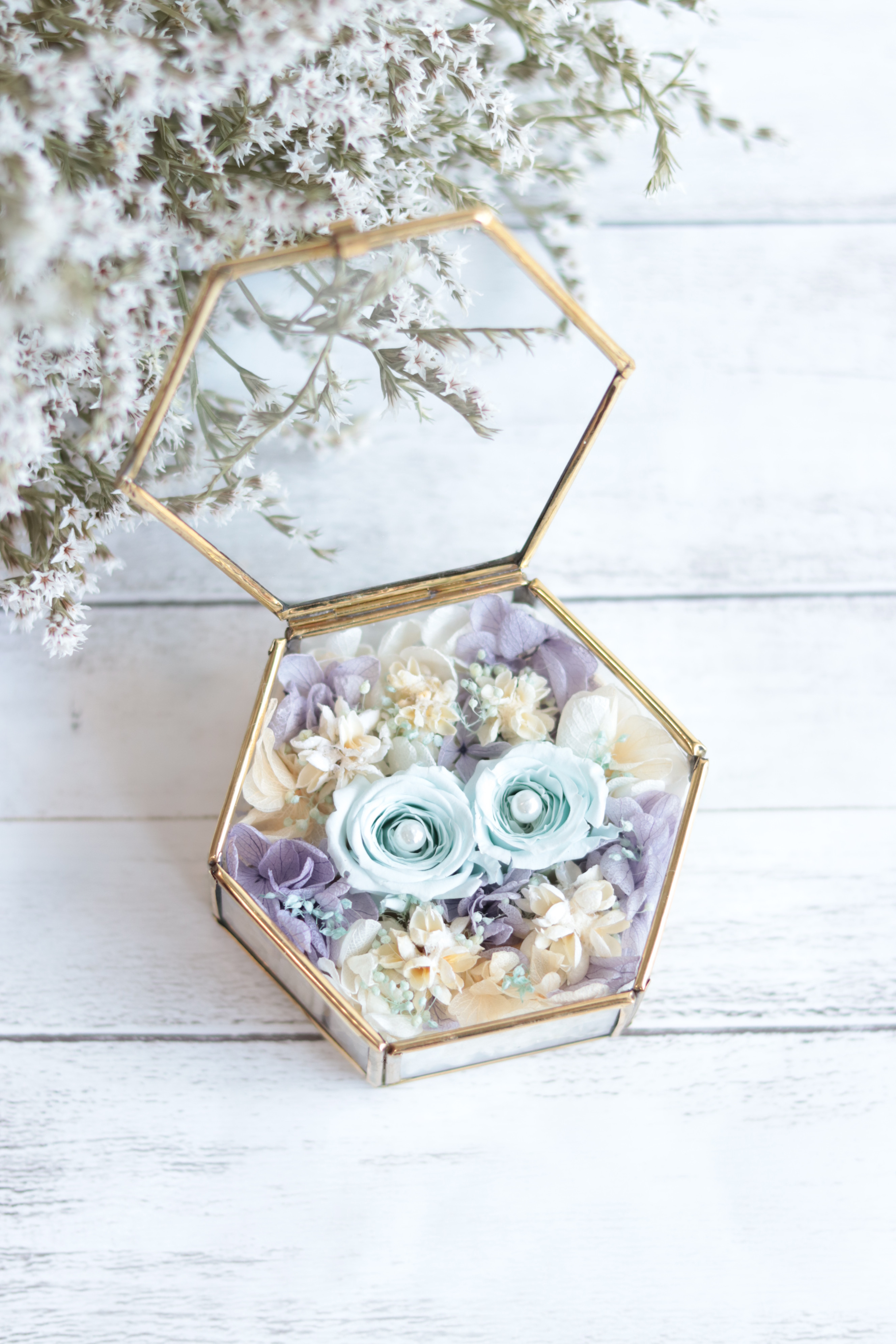 【カラーオーダーOK】“ブルー＆ラベンダーホワイト”の小箱アンティークガラスのリングピロー（S）＊プリザーブドフラワー