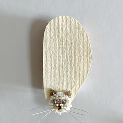 毛長猫　シャム猫タイプ　ピアス　ビーズ刺繍　オートクチュール刺繍 8枚目の画像