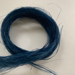 【藍染】麻績み用繊維 クリエイターさんにオススメの素材！希少な国産大麻の糸作りキット 3枚目の画像