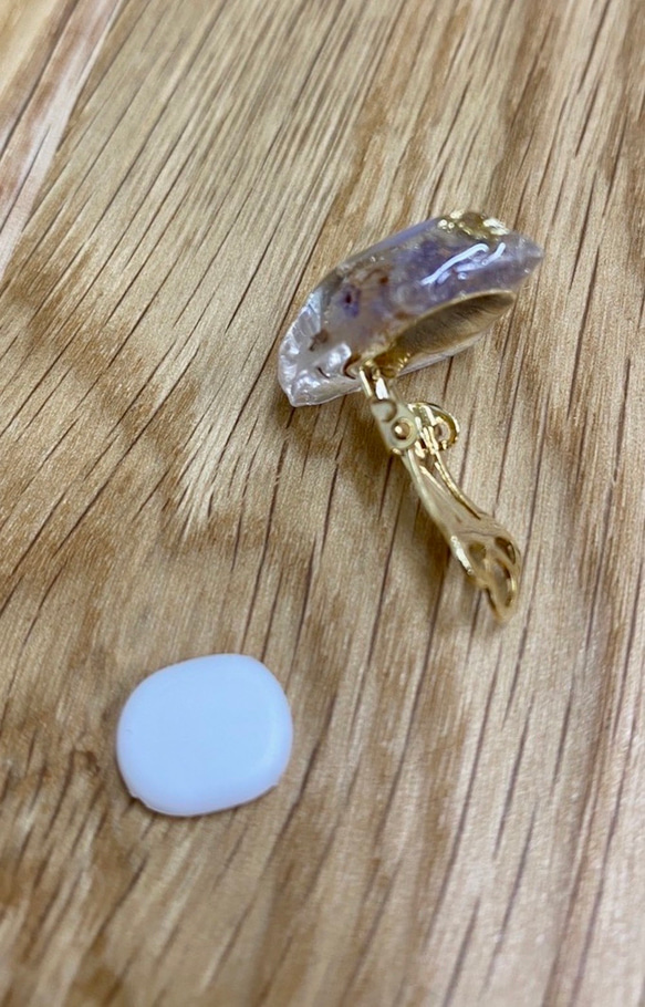 dry flower nuance stone stud earring（clear-lavender） 5枚目の画像