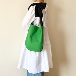 【受注生産】ショルダー・斜めがけ・手提げと3wayで使える！  canvas ribbon tote bag（グリーン） 4枚目の画像