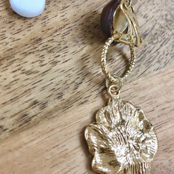 【handmade】nuance stone×metal flower earring（gold/brown） レトロ 5枚目の画像