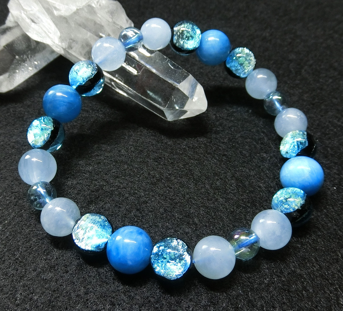 ブルーアパタイトとハテルマブルーホタルガラスのブレスレット【16㎝】