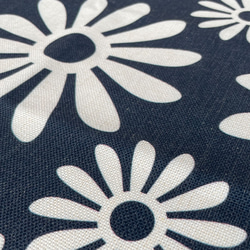 森のクッション flower design back navy blue   –ヒノキの香り－ 5枚目の画像