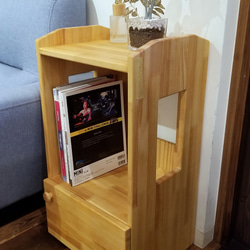 ハンドメイド家具 キャスター付きで出し入れが楽に出来る隙間収納 棚