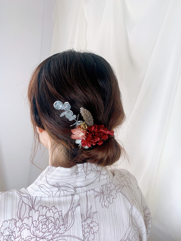 装いの時間 【 03 red 】 ヘアアクセサリー プリザーブドフラワー ドライフラワー 成人式 謝恩会 結婚式 4枚目の画像