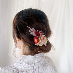 装いの時間 【 02 red 】 ヘアアクセサリー プリザーブドフラワー ドライフラワー 成人式 謝恩会 結婚式 4枚目の画像