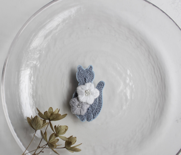 【海ねこブローチ】(カルムブルー)オートクチュール刺繍ブローチ 5枚目の画像