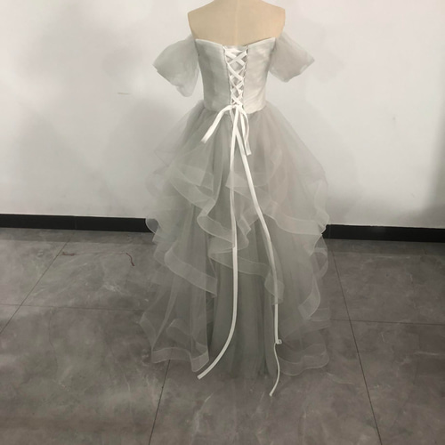 グレーパーティードレス ソフトチュール 裏地ミニスカート 足見せ  