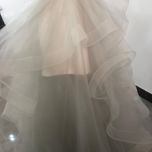 グレーパーティードレス ソフトチュール 裏地ミニスカート 足見せ  