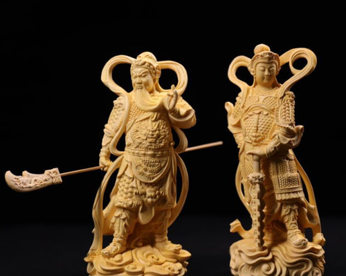 韋陀尊者、関公伽藍菩薩 黄楊木の手彫り 仏師で仕上げ品 彫刻工芸品