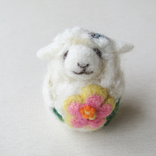 ✿お値下げ中✿羊毛フェルト✿うさぎちゃん✿フェルトフラワー