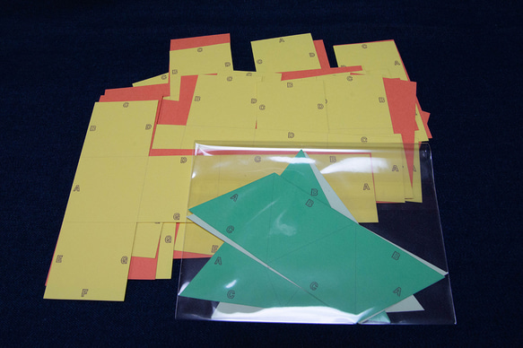 中学受験対策　空間図形の学習　展開図　立方体11パターン＋正四面体2パターン　紙製　切り抜き 5枚目の画像