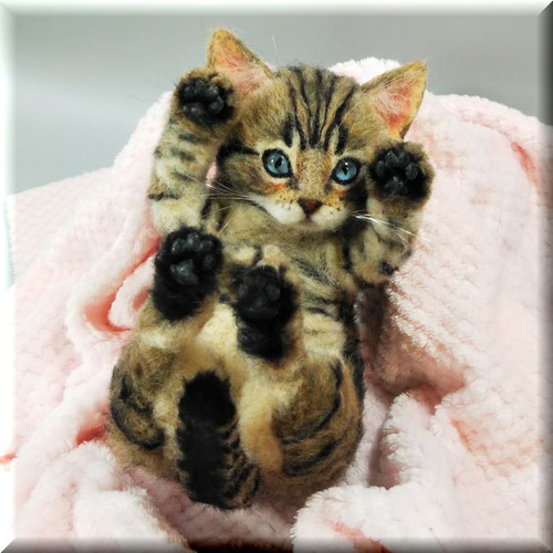 【期間限定】 猫 羊毛フェルト キジトラの子猫ちゃん 猫 ネコ ねこ キジトラ猫 羊毛フェルト