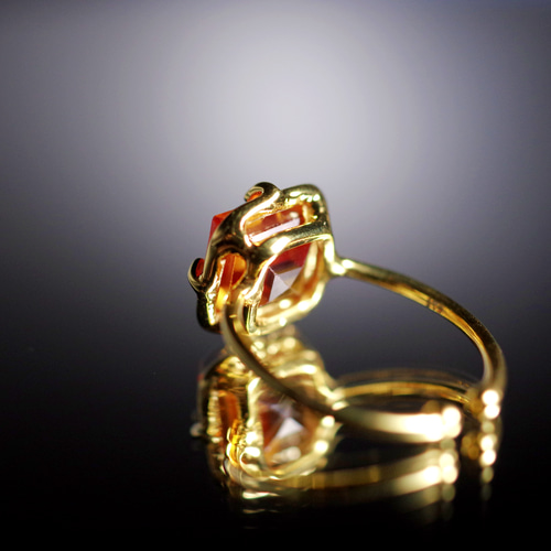 最新作☆『Amber』の世界でひとつの天然石リング
