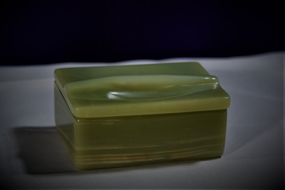 天然石彫刻2点セット収納箱付き