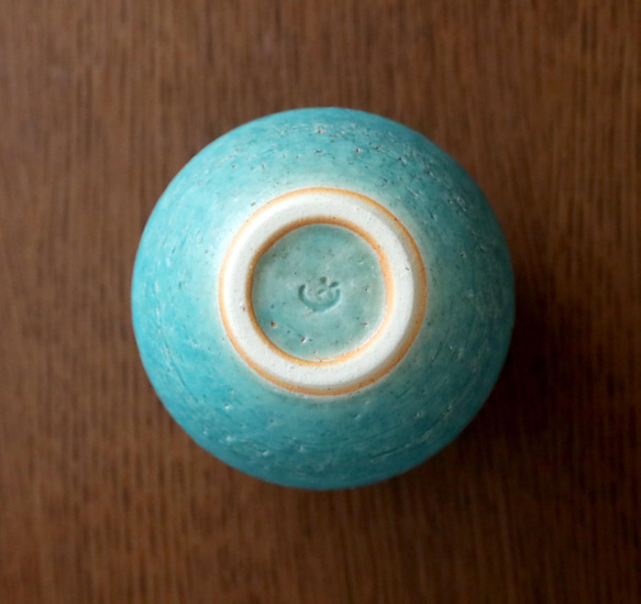 トルコ青マット釉の丸い一輪挿し 8枚目の画像