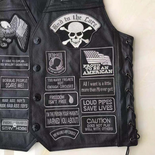 レザーベスト ベスト 羊革 シープスキン 機関車 刺繍沢山 バイク