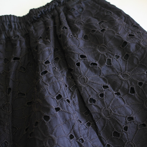【美品】セオリー　アイレット刺繍　ワイドパンツ 黒　S 新品タグ付】Theory セオリー アイレット刺繍パンツ ブラック