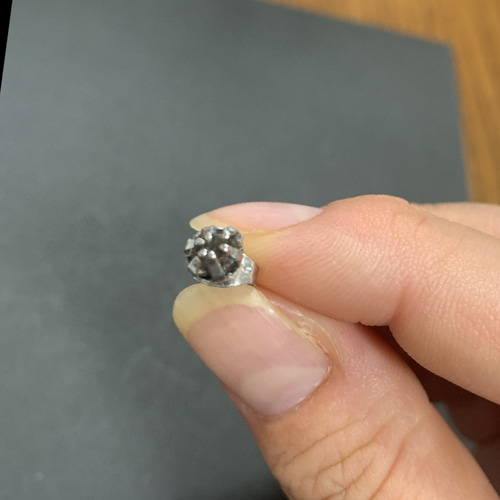 18.お試し隕石カンポデルシエロ片耳ピアス ピアス（その他） サラサチ 