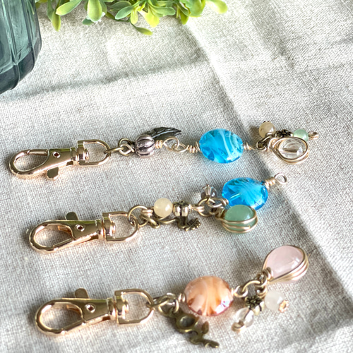 爽やかガラスビーズ＊キーホルダー (天然石水晶) キーリング