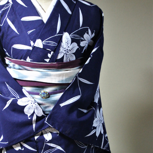 手染め藍 型染浴衣 綿絽 濃紺 大胆な百合柄が大人の余裕を感じる