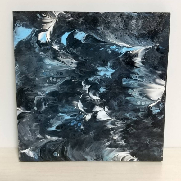 新作商品 黒 原画 水色 抽象 フルイドアート ポーリングアート モダン 白 絵画