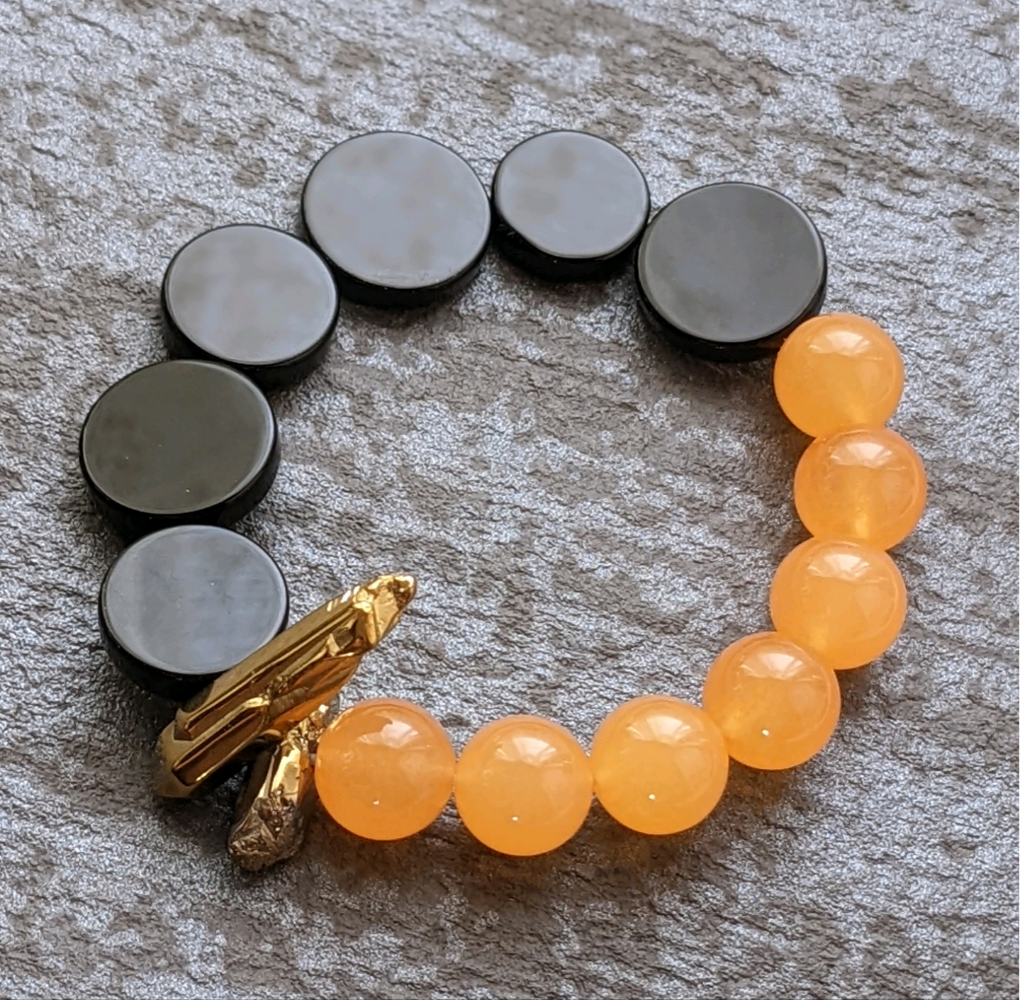 個性あふれるブレスレット　ブラックオニキス☆オレンジジェイド 数珠