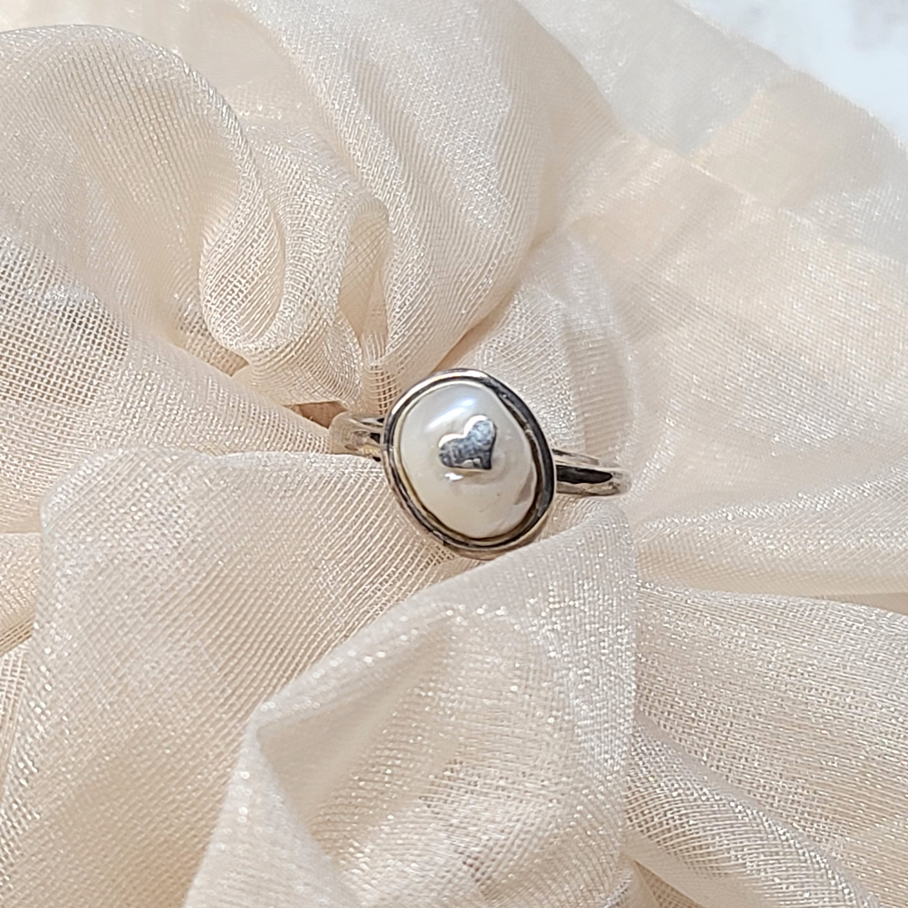 Silver925  淡水パール・ハートポイントリング サイズ　12.5号~13.5号