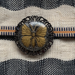 ビンテージ素材のレトロシックな蝶の帯留め「幻影」 7枚目の画像