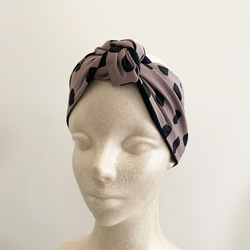 ♡ 也可以當頭巾的圍巾 ♡ 多種使用方法 ♪ 日本製造 100% 純棉材質 帶圓點圖案的頸部冷卻器 髮帶 Greige 第12張的照片