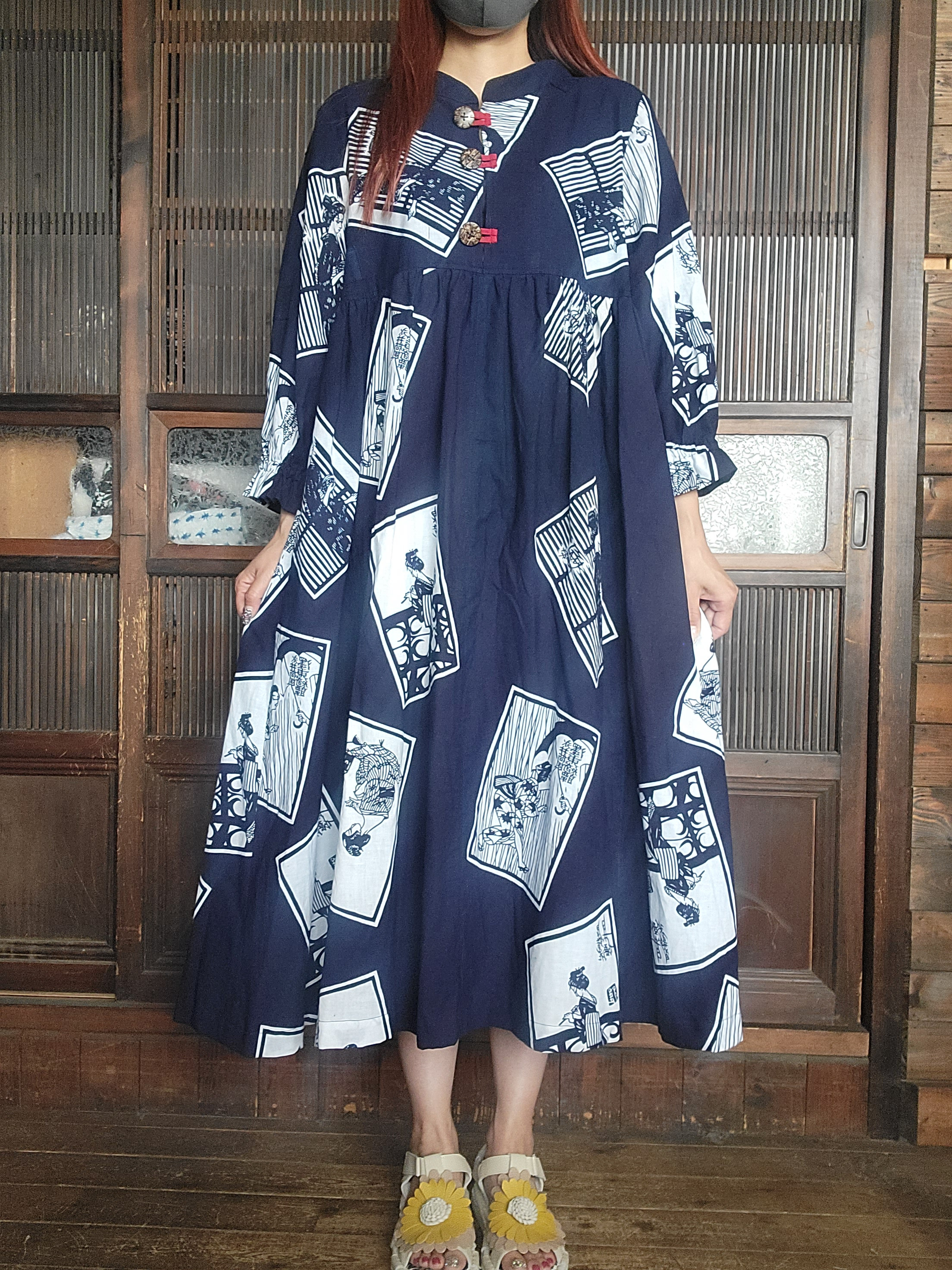 専用＊浴衣の反物から作る お花がいっぱい×紺色 ワンピース＊①