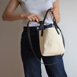 WALKING SHOULDER TOTE BAG （キナリ×チャコール/グレー） 10枚目の画像