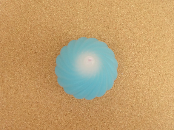 オニオン型ターコイズブルーのグラデーションキャンドル 2枚目の画像