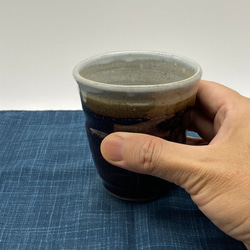 黒飴色の フリーカップ　　【手仕事　焼酎カップ　民藝　和 陶器】 5枚目の画像