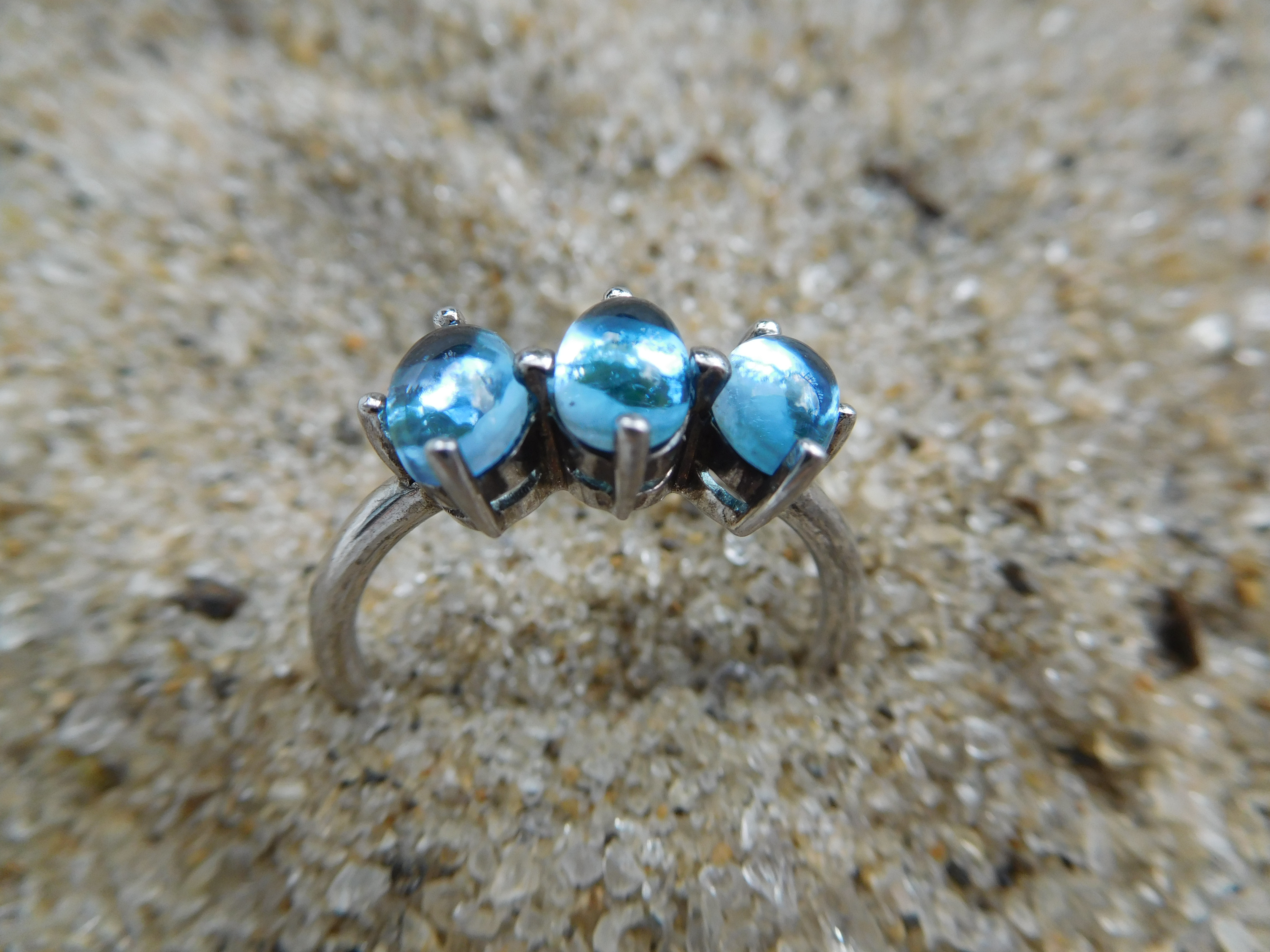 スイスブルートパーズの指輪　11月の誕生石