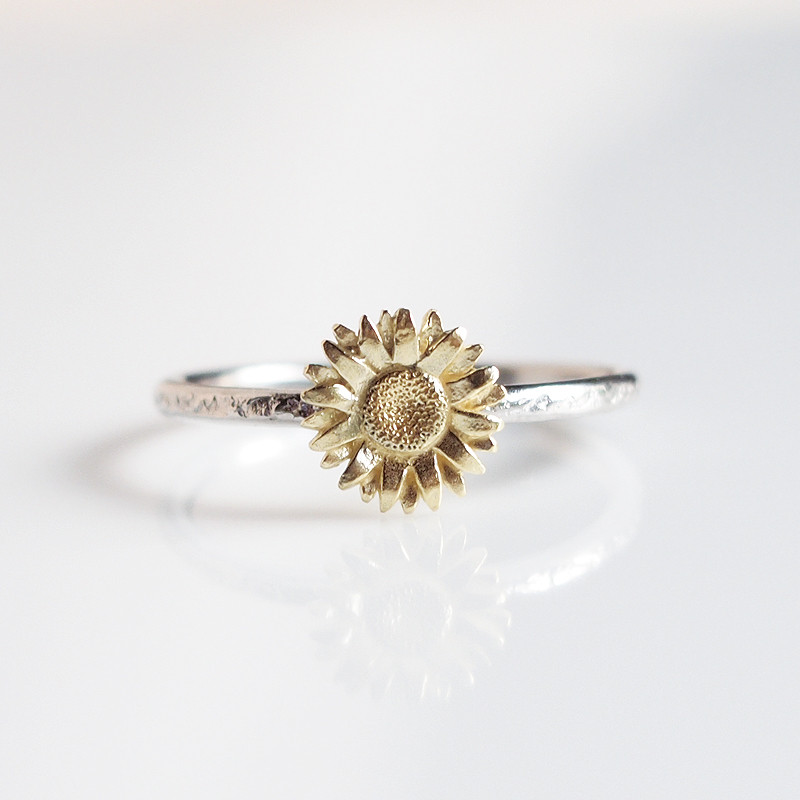 K18プラチナ色褪せないジュエリー向日葵の指輪｜受注生産｜オーダー｜送料無料　ひまわりのリング