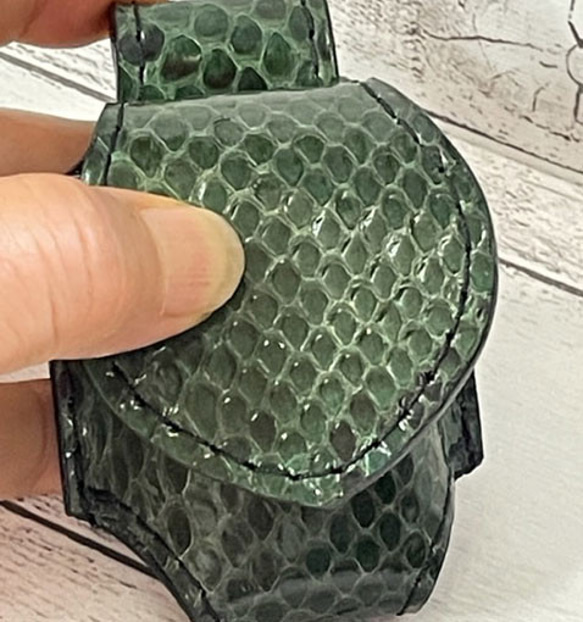 別注品　ZIPPOケース ジッポケース ヘビ革 パイソン革 GREEN ベルト用 2枚目の画像