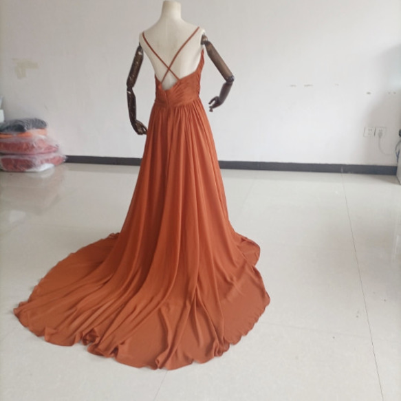 ふんわりシフォン製 テラコッタカラードレス Vネックドレス キャミソール ロングトレーン パーティードレス 9枚目の画像