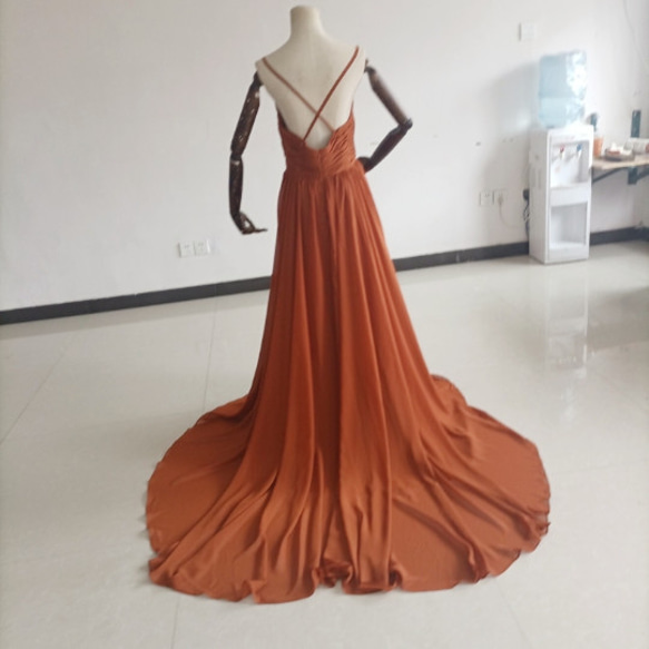 ふんわりシフォン製 テラコッタカラードレス Vネックドレス キャミソール ロングトレーン パーティードレス 6枚目の画像