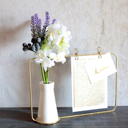 【ジャスミンとベリーとラベンダーの造花set】花瓶付きゴールドワイヤーフォトフレーム 8枚目の画像