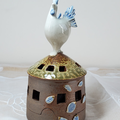 未使用　陶器　香炉　透かし香炉　　蘭　雲　彫刻　インテリア　置物 未使用 陶器 香炉 透かし香炉 蘭 雲 彫刻 インテリア 置物