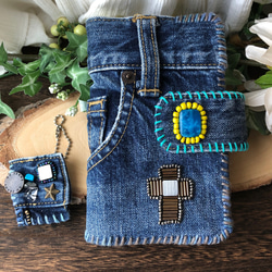 ビンテージデニムのリメイク・手帳型スマホケース ／ビーズ刺繍・ジェイド／一点物・オンリーワン・メンズライク／ターコイズ 3枚目の画像