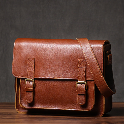 レトロ本革植物タンニン鞣しメッセンジャーバッグ 手作りの色男性用