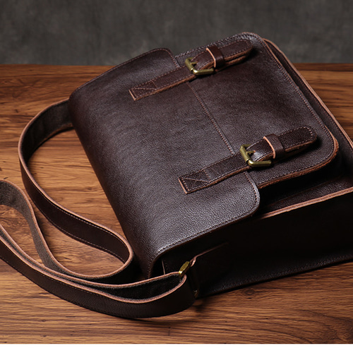 レトロ本革植物タンニン鞣しメッセンジャーバッグ 手作りの色男性用
