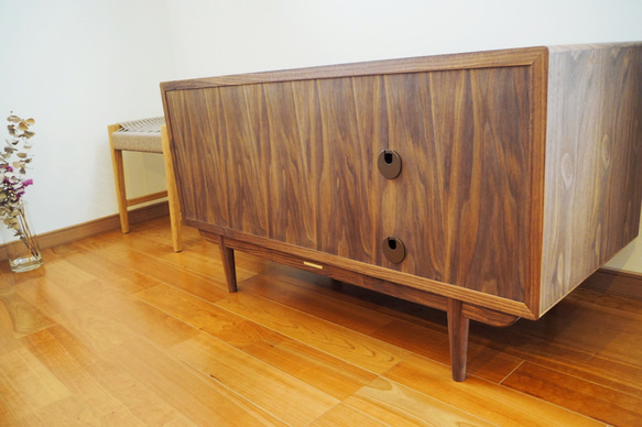 ウォールナットTVボード 